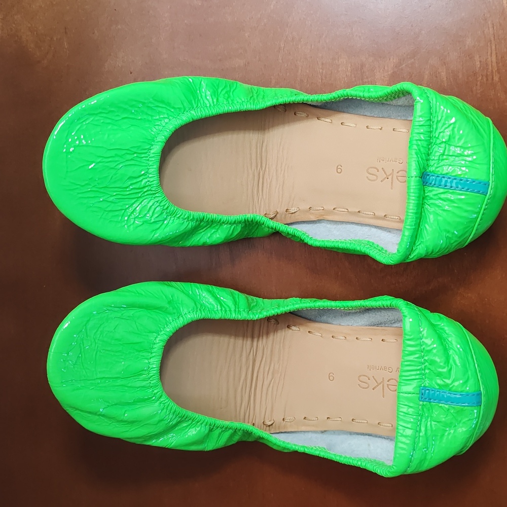 BNIB Galactic Green Tieks, 9